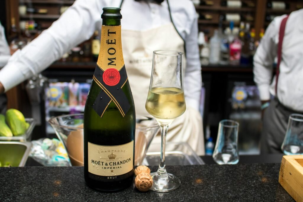Rượu Champagne Moet Chandon Imperial Brut Rượu Champagne Moet Chandon Imperial Brut