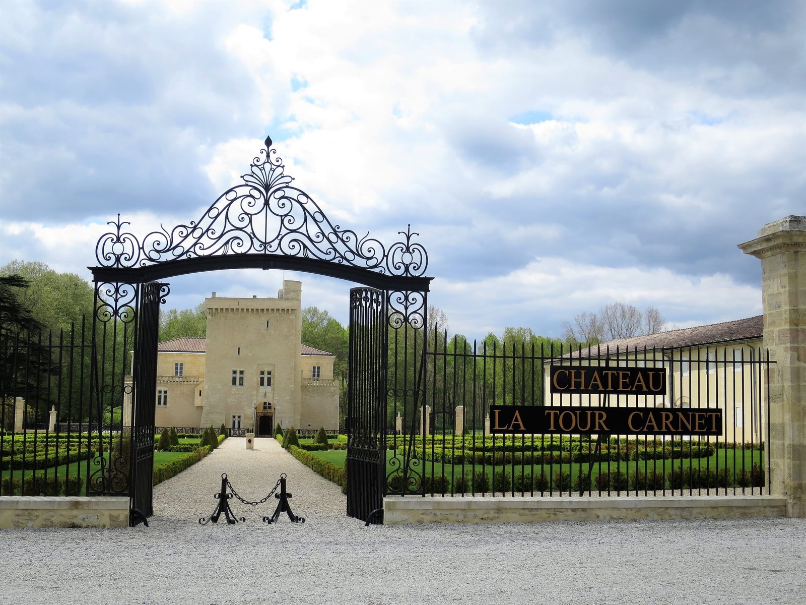 Thương Hiệu Chateau La Tour Carnet – Di sản Grand Cru Classé từ thế kỷ 12 | Wine Home Rượu Vang Nhập Khẩu Chateau La Tour Carnet