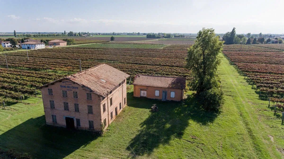Thương hiệu Cavicchioli – Biểu tượng rượu vang nổ Lambrusco đến từ Modena | Wine Home Rượu Vang Nhập Khẩu Cavicchiolo 1928