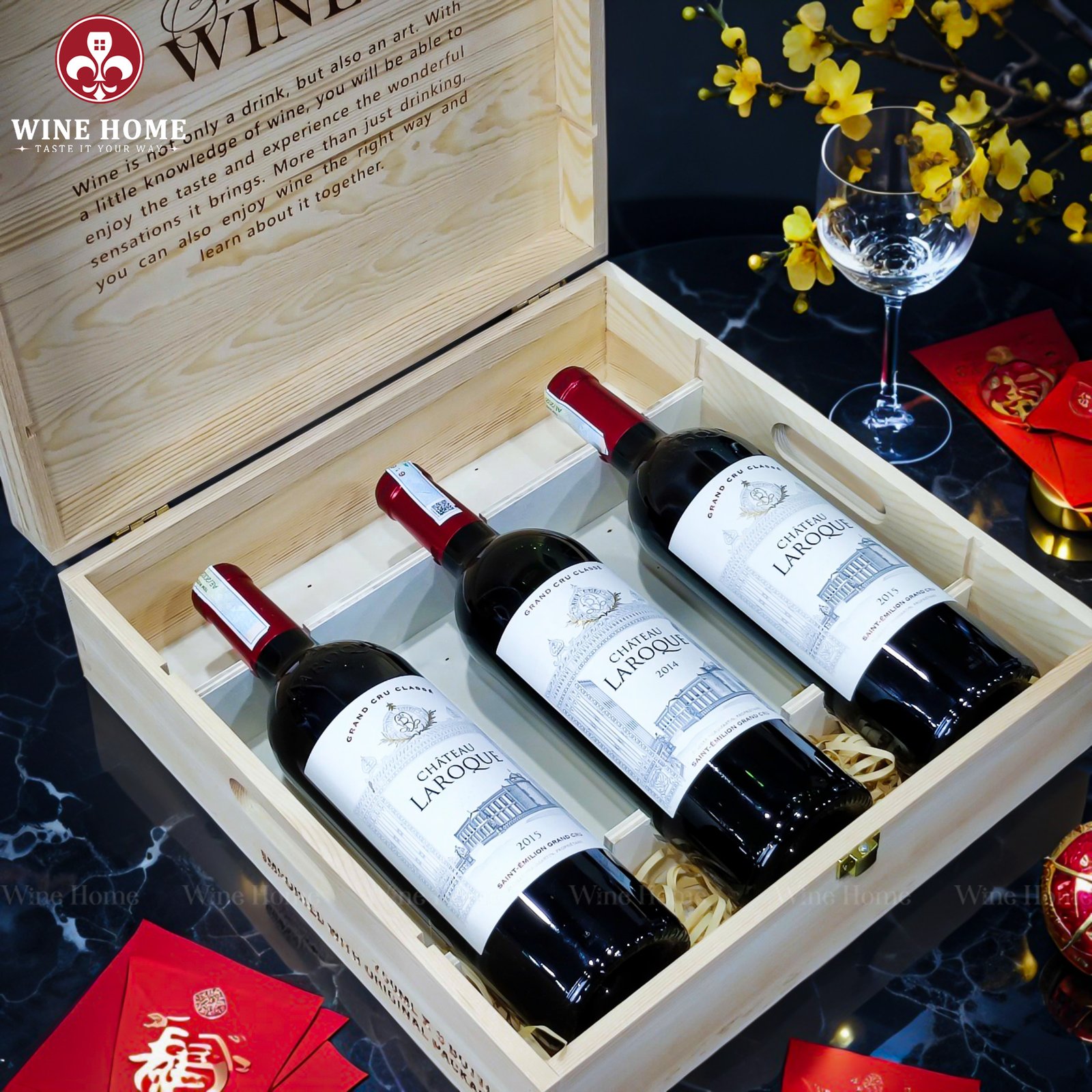 Hộp quà rượu vang 3 chai Chateau Laroque Saint Emilion Grand Cru – Phiên bản hộp gỗ mộc sang trọng, biểu tượng quà tặng đẳng cấp | Rượu Vang Wine Home Hộp quà rượu vang 3 chai Chateau Laroque Saint Emilion Grand Cru
