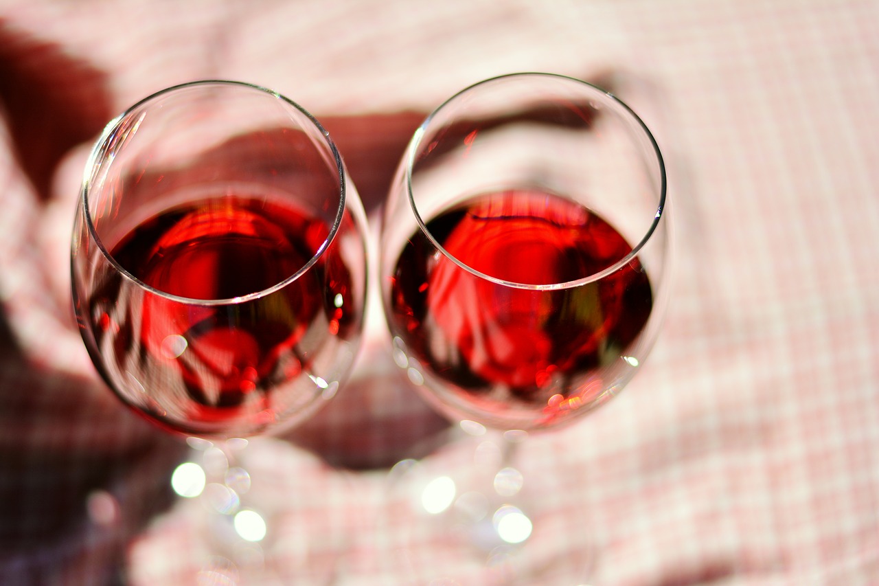Rượu vang đỏ chống điếc tai