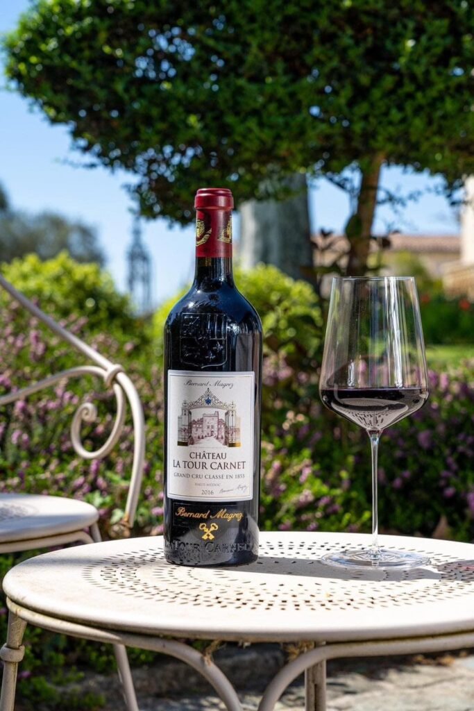 Rượu Vang Pháp Chateau La Tour Carnet 2016 Rượu Vang Pháp Chateau La Tour Carnet 2016