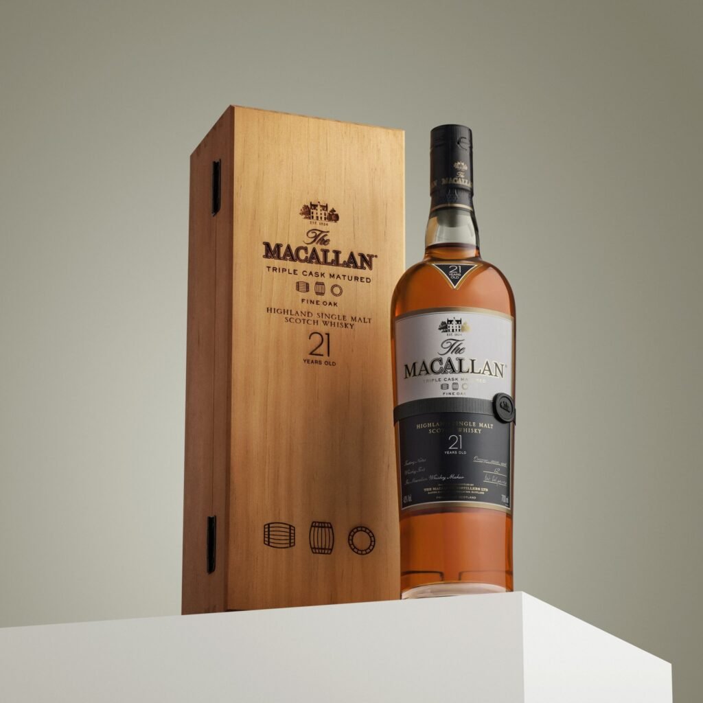 Macallan 21 Triple Cask Matured – Tuyệt Tác Whisky Thượng Hạng Cho Dân Sành | Wine Home Rượu Vang Nhập Khẩu Rượu whisky macallan 21 triple cask matured