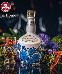 Rượu Whisky : Royal Salute 21 Richard Quinn Edition White