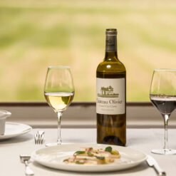 Rượu vang trắng Chateau Olivier Blanc 2018