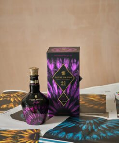 Royal Salute 21 Harris Reed Purple – Phiên bản Chivas 21 màu tím quyến rũ dành cho người sành whisky | Rượu Vang Wine Home Royal Salute 21 Harris Reed Purple