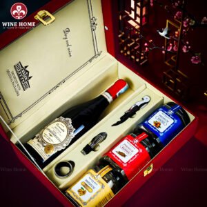 Hộp Quà Tết Rượu Hạt Da Đỏ Quai Xách Dọc 01