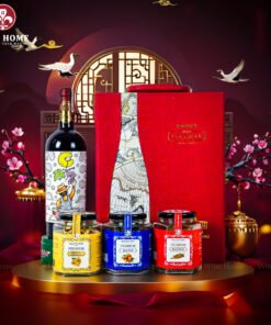 Hộp Quà Tết Rượu Hạt Da Đỏ Quai Xách Dọc 06