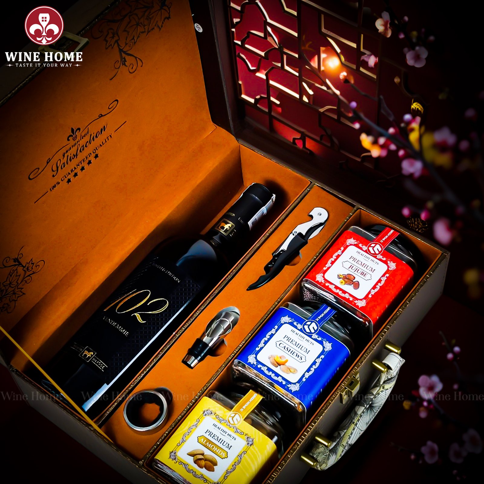 Hộp Quà Tết Rượu Hạt Hộp Da Vali Họa Tiết Vô Lăng 01 Hộp Quà Tết Rượu Hạt Hộp Da Vali Họa Tiết Vô Lăng 01