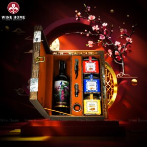 Hộp Quà Tết Rượu Hạt Hộp Da Vali Họa Tiết Vô Lăng 08 – Siêu Phẩm Quà Tặng Doanh Nghiệp Cao Cấp 2026 | Rượu Vang Wine Home Hộp Quà Tết Rượu Hạt Hộp Da Vali Họa Tiết Vô Lăng 08
