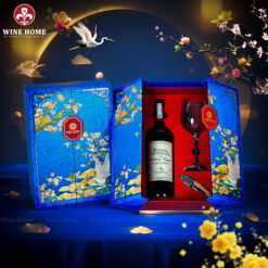 Hộp Quà Tết Cao Cấp Sắc Xuân 2026 SXWH10 – Khởi Nguồn Tinh Hoa, Tôn Vinh Đẳng Cấp Cùng Wine Home | Rượu Vang Wine Home Hộp Quà Tết Cao Cấp Sắc Xuân 2026 SXWH10