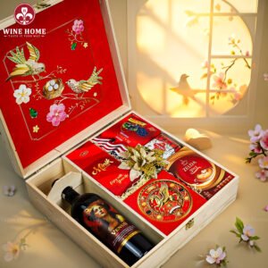 Hộp Quà Tết Xuân Như Ý Hộp Gỗ Đỏ 04 | Quà Tết Cao Cấp 2026 Wine Home | Rượu Vang Wine Home Hộp Quà Tết Xuân Như Ý Hộp Gỗ Đỏ 04